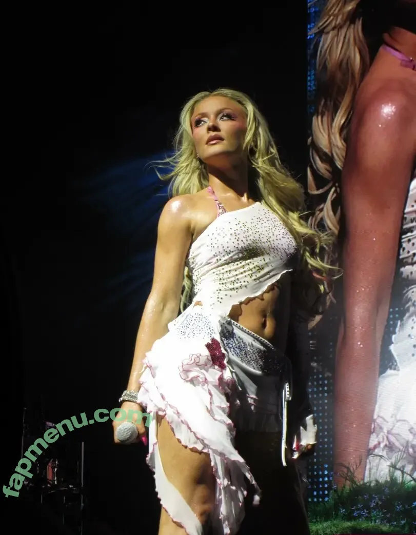 Zara Larsson nude photo #1903 (zaralarsson)