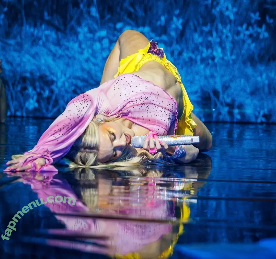 Zara Larsson nude photo #1916 (zaralarsson)