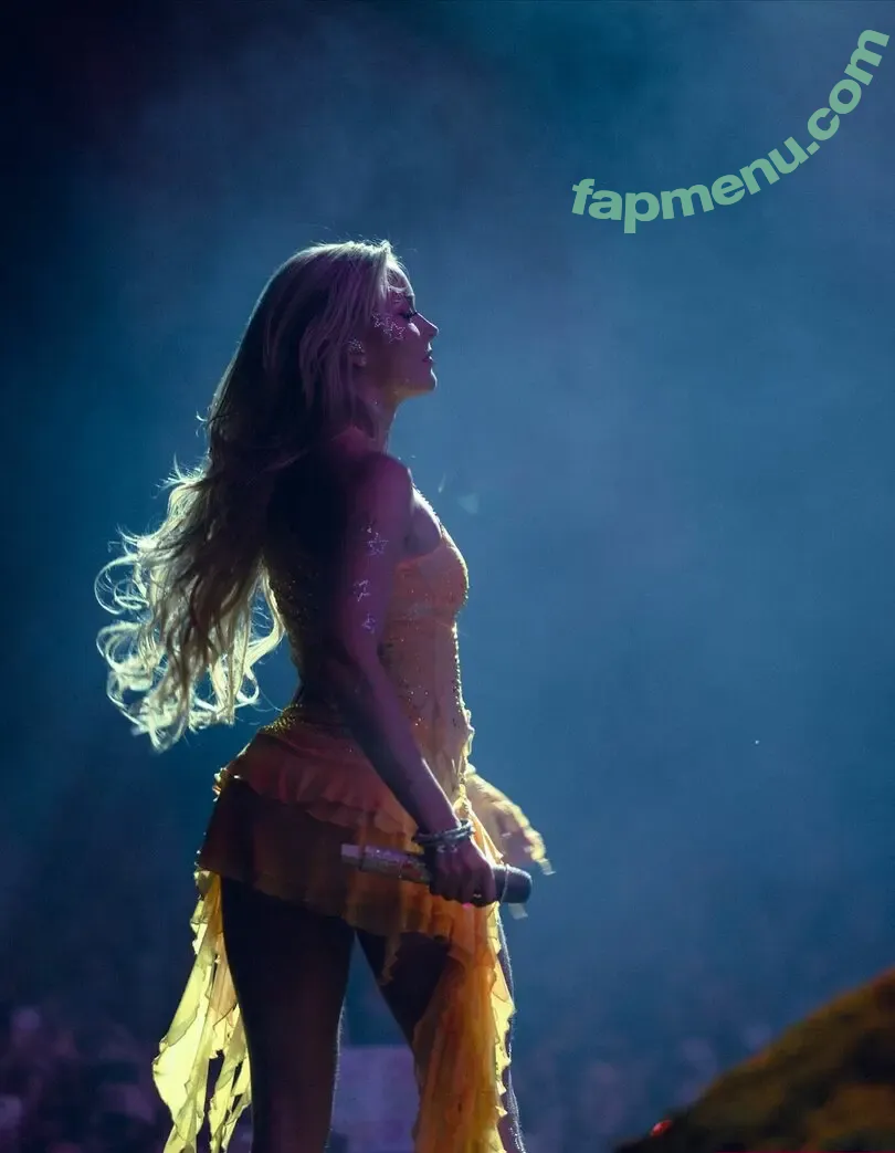 Zara Larsson nude photo #1941 (zaralarsson)