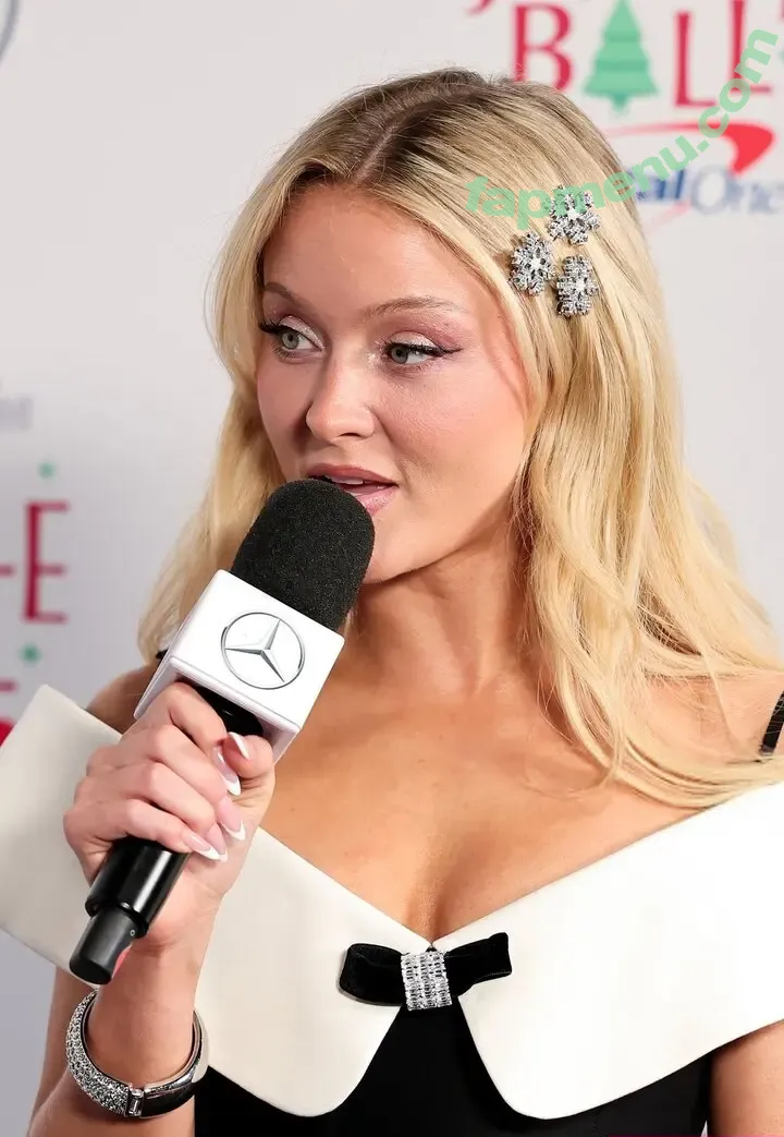 Zara Larsson nude photo #1993 (zaralarsson)