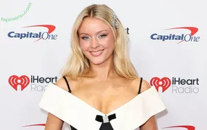 Zara Larsson / zaralarsson nude photo #2006