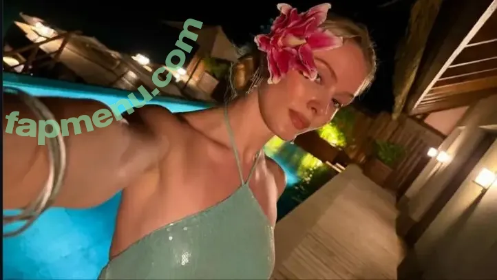 Zara Larsson nude photo #2284 (zaralarsson)