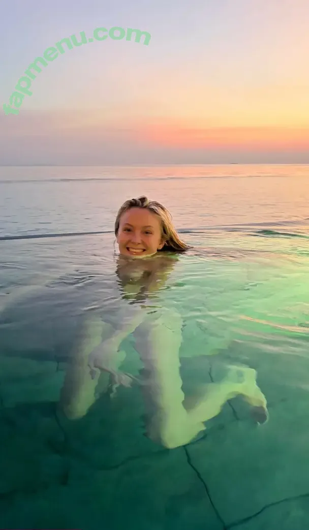 Zara Larsson nude photo #2288 (zaralarsson)