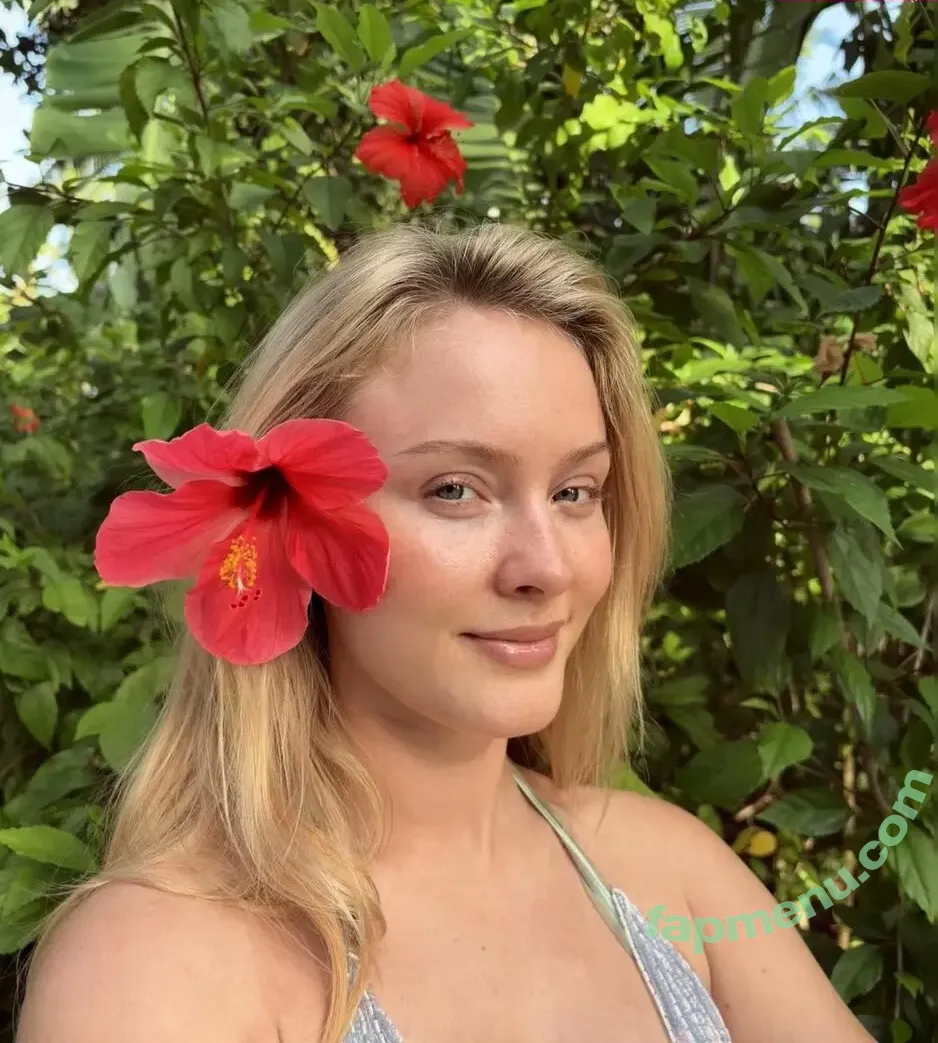 Zara Larsson nude photo #2297 (zaralarsson)