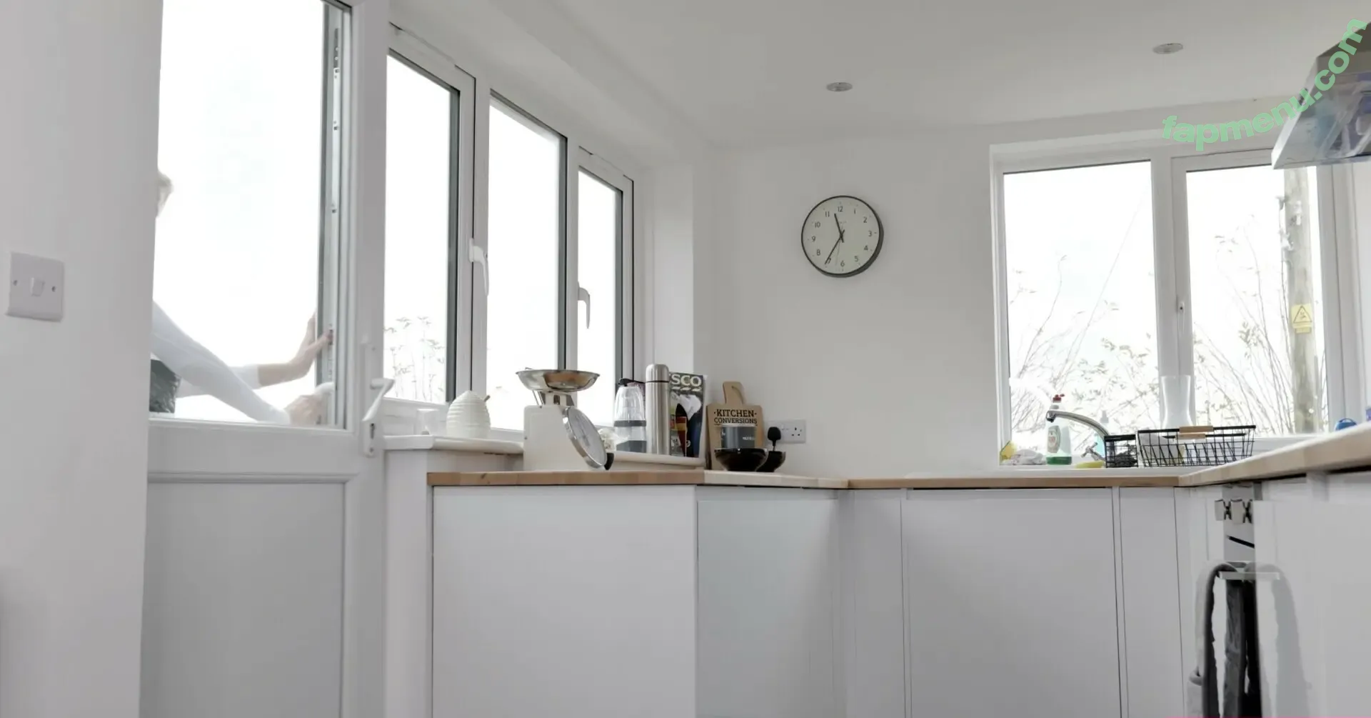 Zara Mae nude photo #0640 (krystal webb / xxzaramaexx / zara.maee / zaraphotos1)