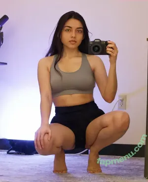 zara.darz, zaradar.tv leaked nudes