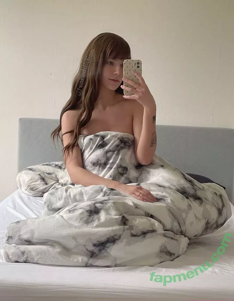 Zaraddiction nude photo #0011 (Zaraddiction)