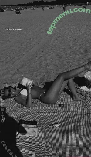 Zarah Ellen / zarah.ellen / zarah_eln nude photo #0027