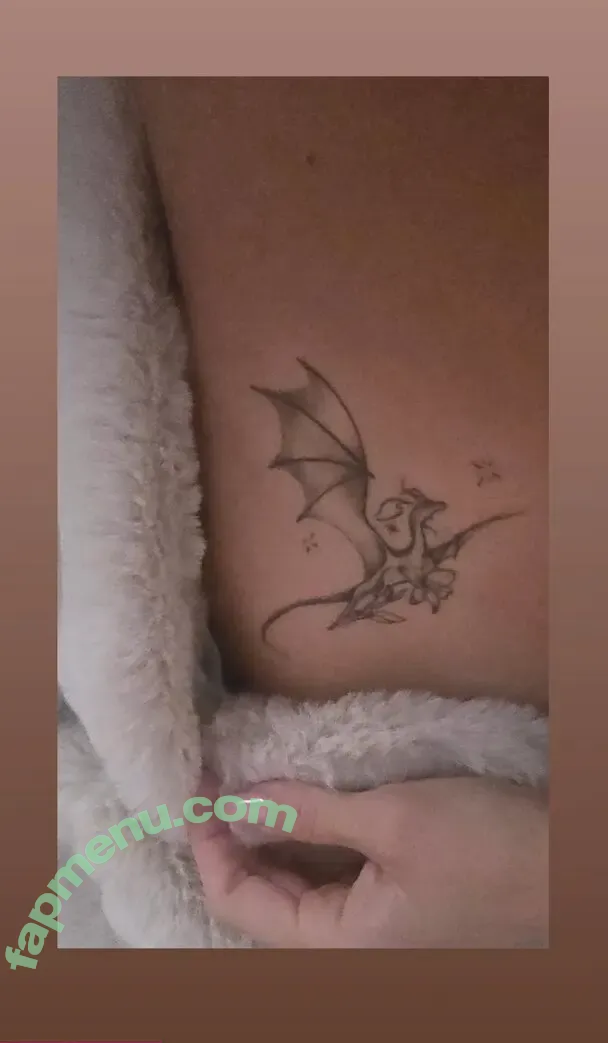 zaraondemand nude photo #0058 (ZaraPlaysGames / zaravanderguild)