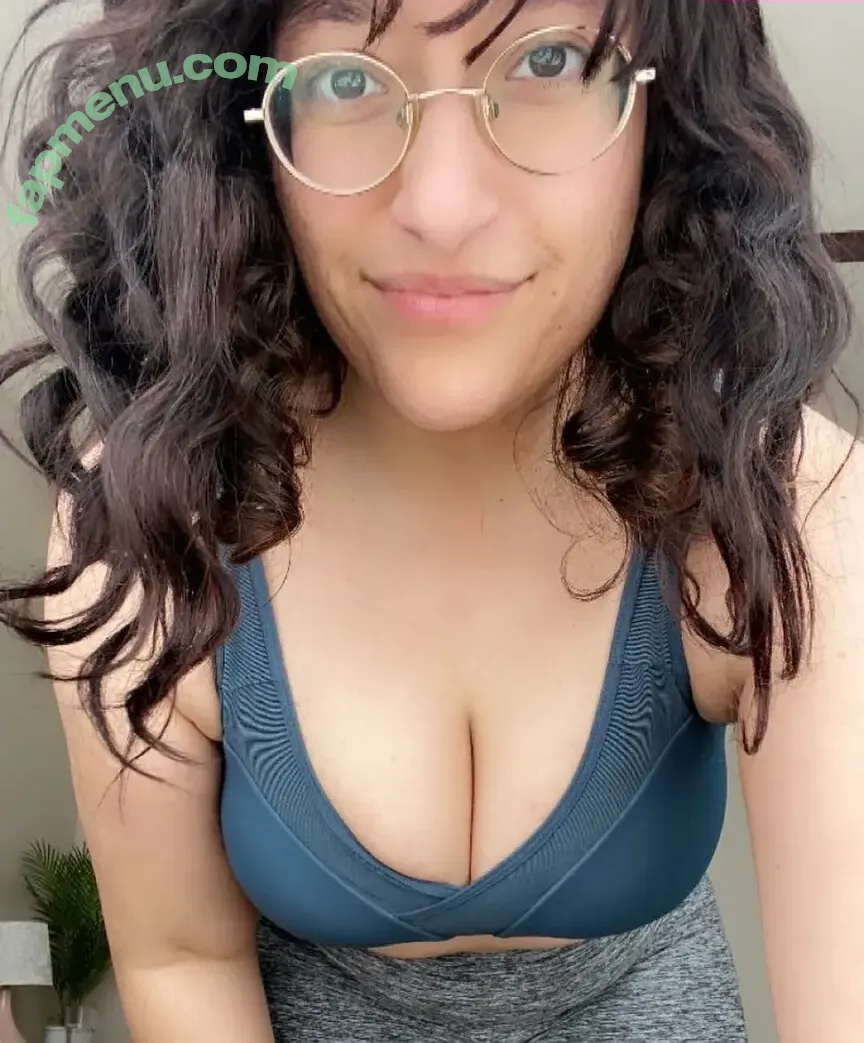 zarasutra nude photo #0069 (Zara Sutra / ZaraSutraXO)