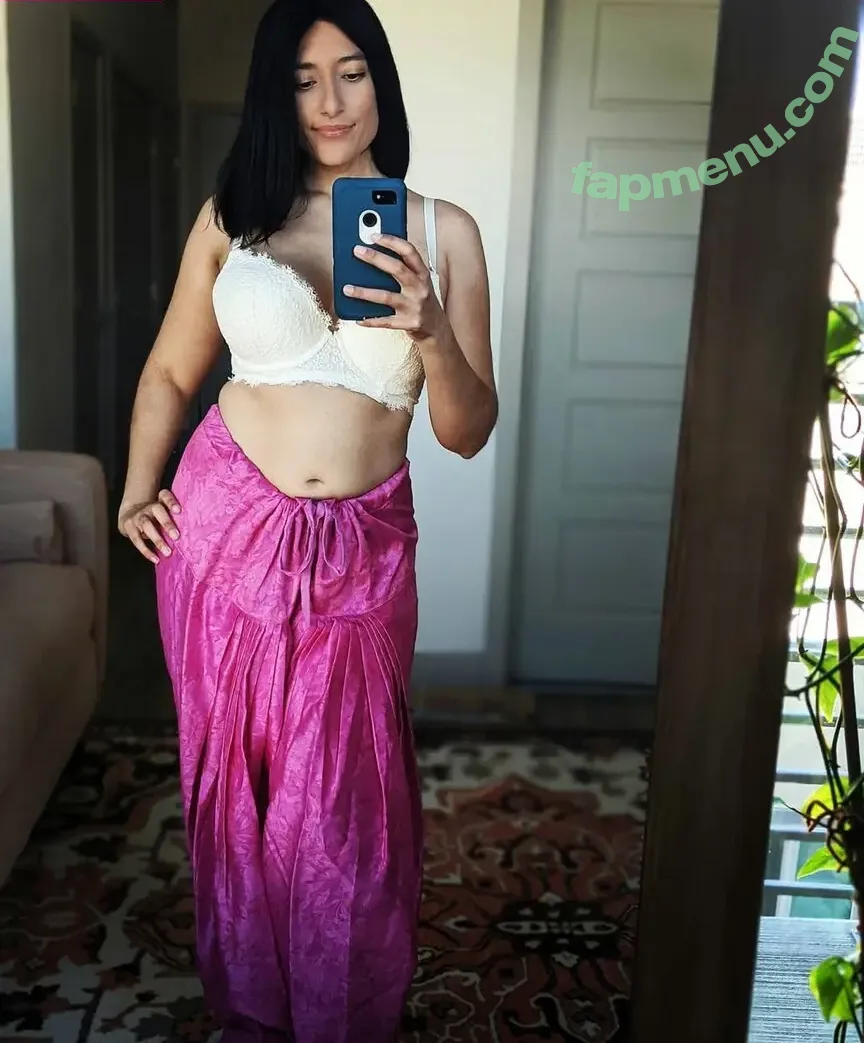 zarasutra nude photo #0077 (Zara Sutra / ZaraSutraXO)