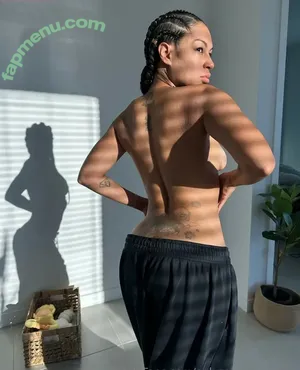Zashia Santiago / officialzashia / zashiasantiago nude photo #0010