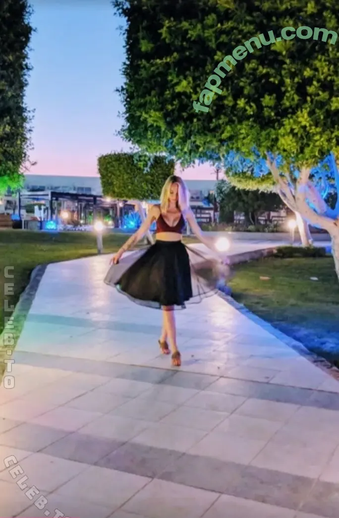 Zauberpony nude photo #0066 (Zauberponyy / ke.equilife)