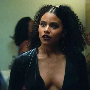 Zazie Beetz / zaziebeetz nude photo #0031