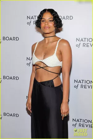 Zazie Beetz / zaziebeetz nude photo #0052