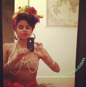 Zazie Beetz / zaziebeetz nude photo #0080