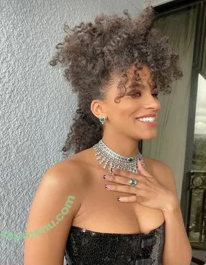 Zazie Beetz / zaziebeetz nude photo #0104