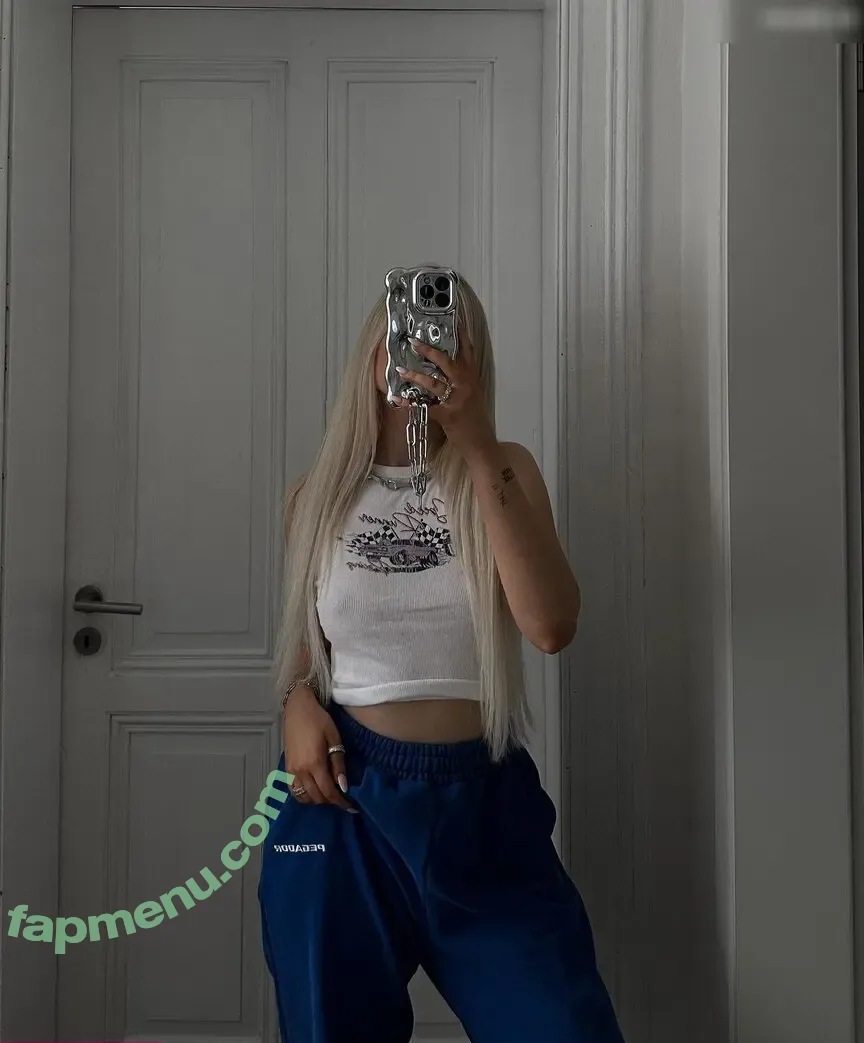 Zclina nude photo #0078 (Zclina)