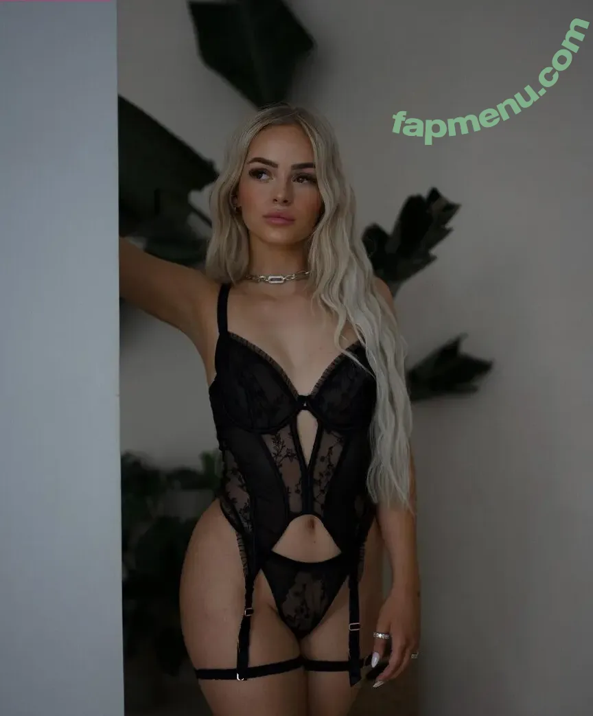 Zclina nude photo #0120 (Zclina)