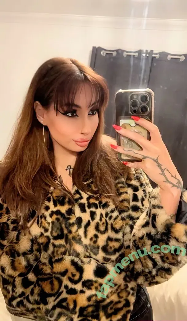 zeena_valvona nude photo #0073 (zeenavalvona_backup)