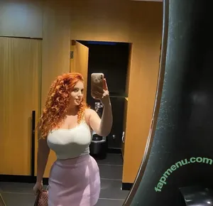 Zehra Aslan / _zehraasln nude photo #0057