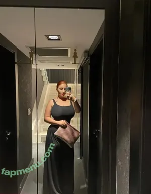 Zehra Aslan / _zehraasln nude photo #0061