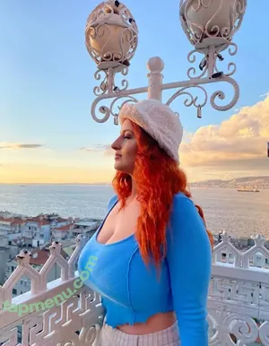 Zehra Aslan / _zehraasln nude photo #0062