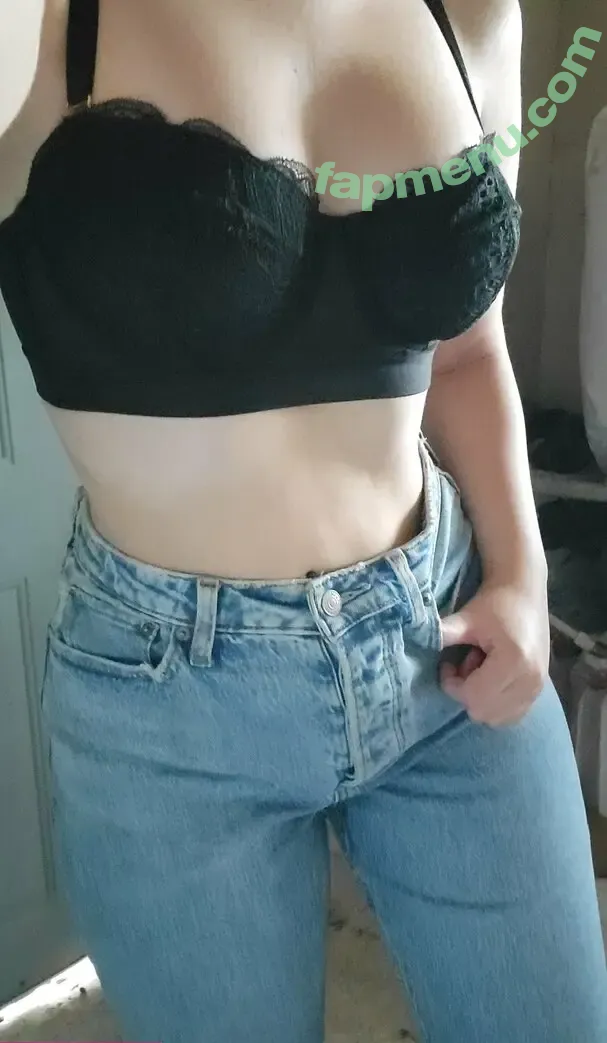 zejizzy nude photo #0010 (whothefuckiszizzy)