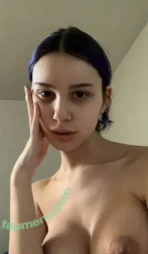 Zeliahxo / Female alien / reel nude photo #0125