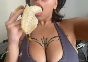 zeliharida / Zeliharidaa nude photo #0120