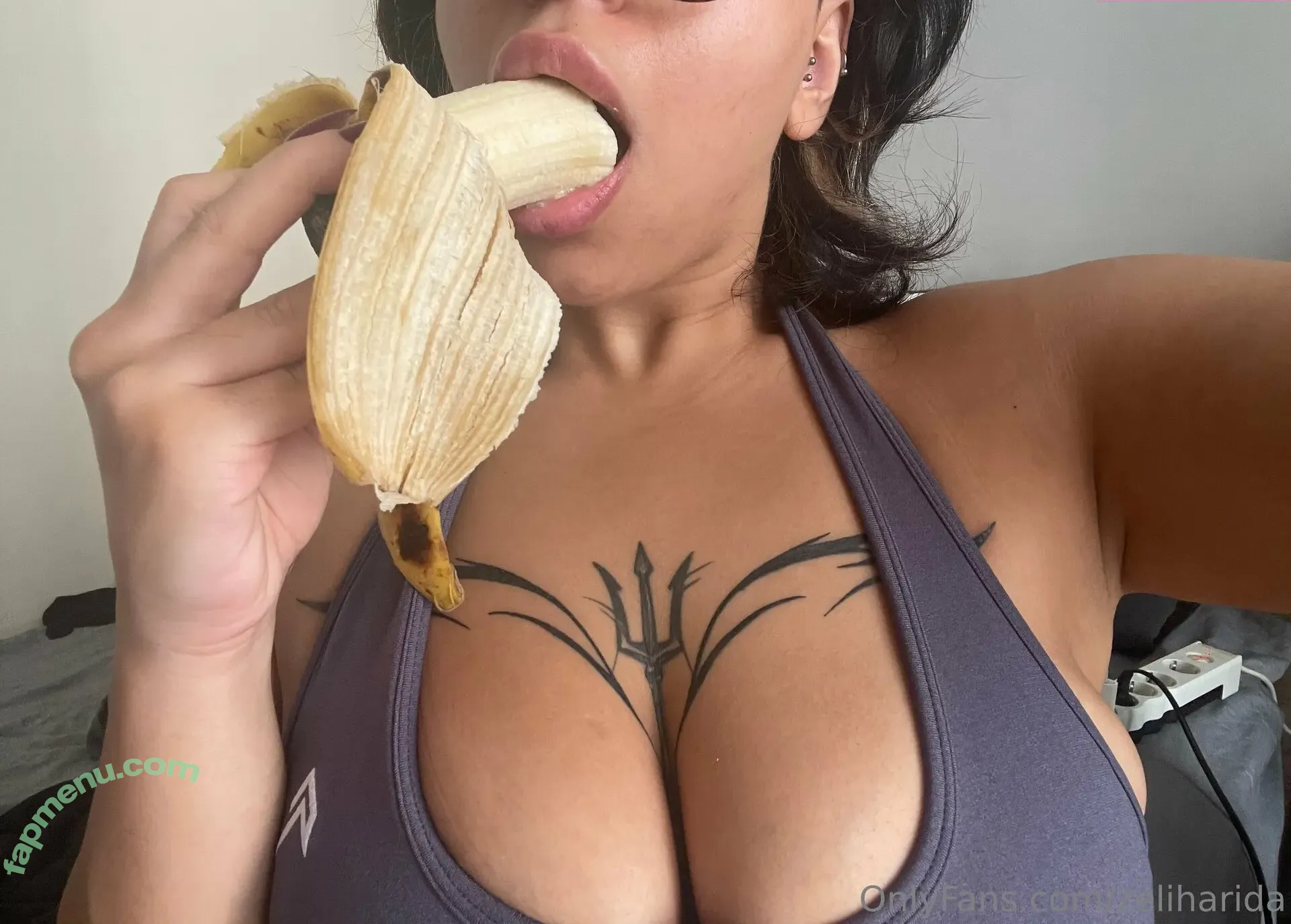 zeliharida nude photo #0120 (Zeliharidaa)