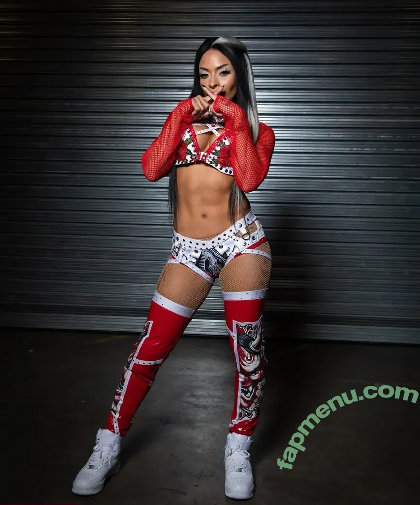 Zelina Vega nude photo #1662 ( / Thea Trinidad / zelinavegawwe)