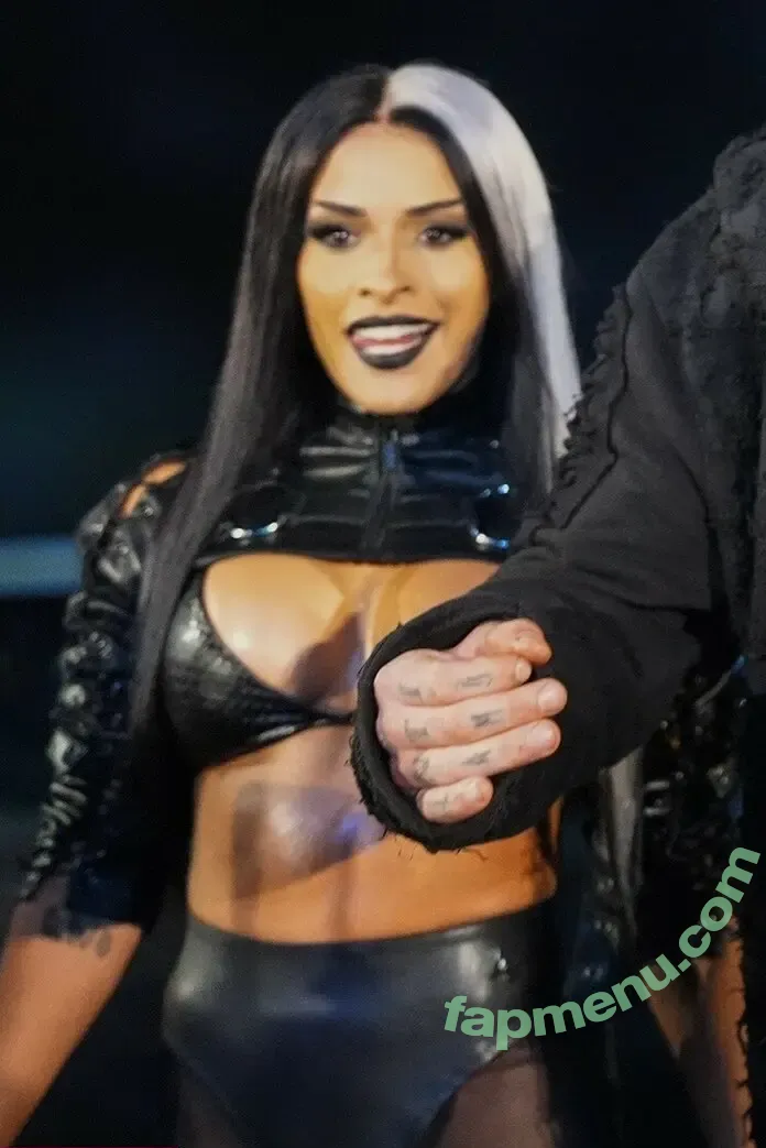 Zelina Vega nude photo #1809 ( / Thea Trinidad / zelinavegawwe)