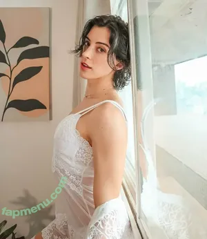 Zelonguinho nude photo #0005