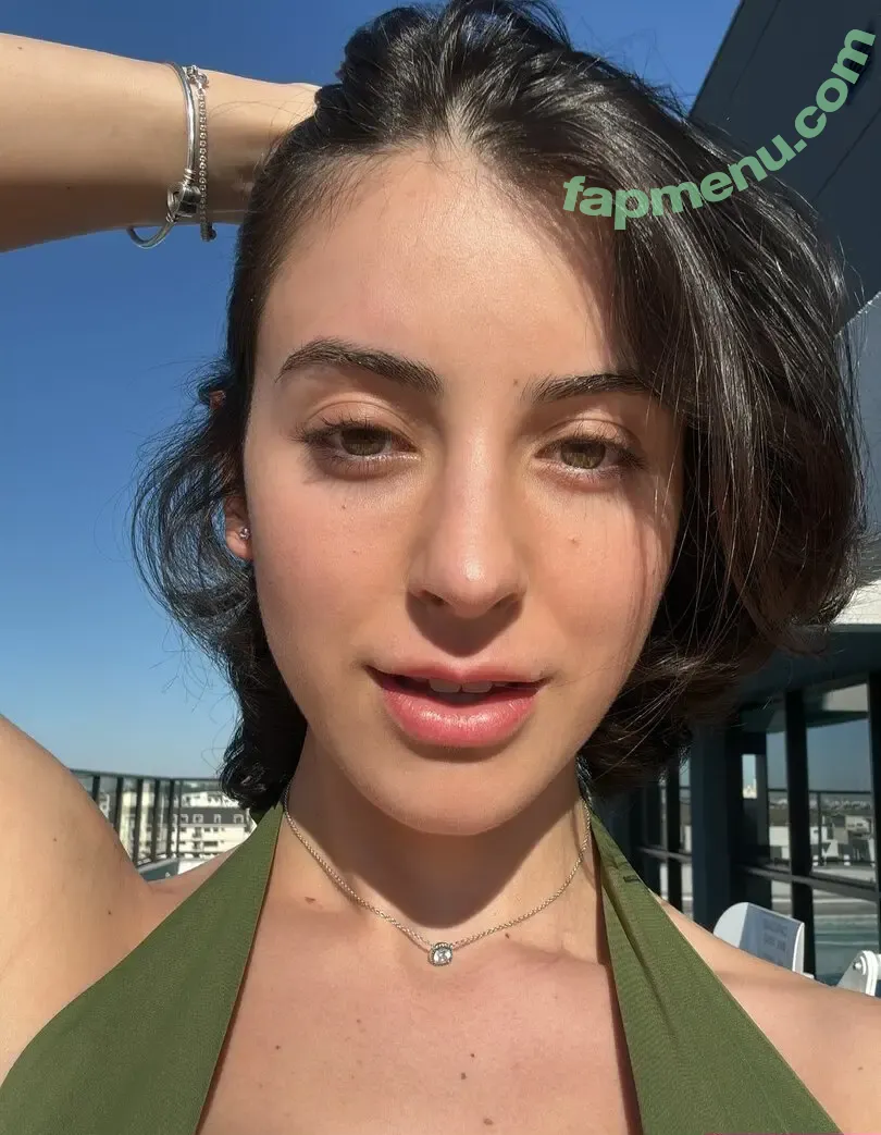 Zelonguinho nude photo #0029 (Zelonguinho)