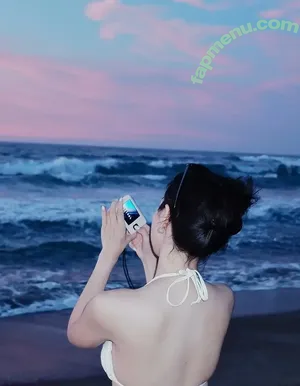 Zen Mendoza / zen.cm nude photo #0030