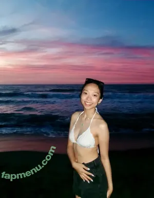 Zen Mendoza / zen.cm nude photo #0032