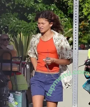 Zendaya / zayarose11 nude photo #0077