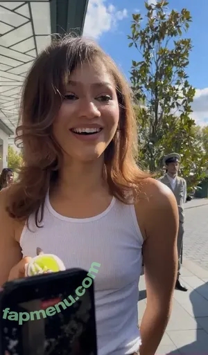 Zendaya / zayarose11 nude photo #0181