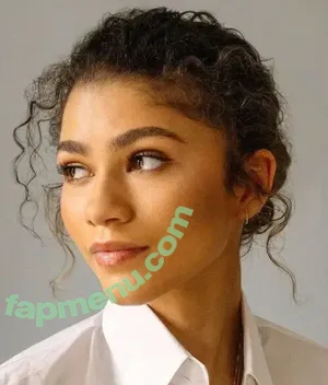 Zendaya / zayarose11 nude photo #0206