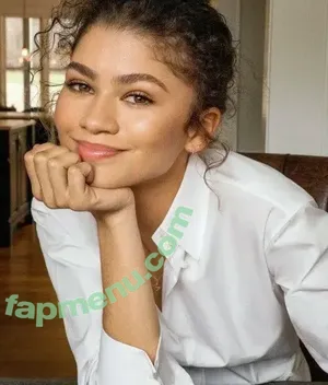 Zendaya / zayarose11 nude photo #0220