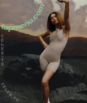 Zendaya / zayarose11 nude photo #0250