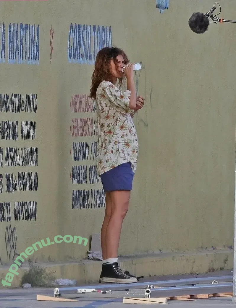 Zendaya nude photo #0071 (zayarose11)