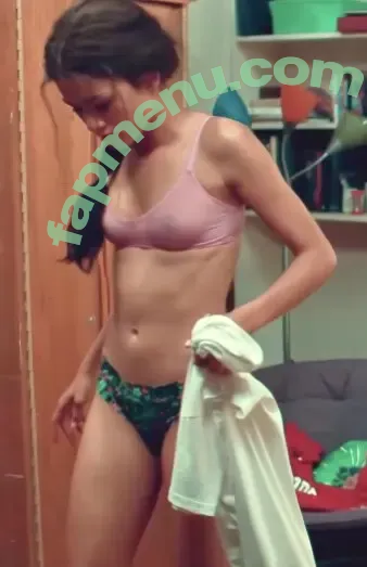 Zendaya nude photo #0245 (zayarose11)