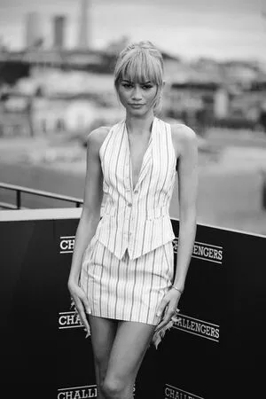 Zendaya / linda.voilet nude photo #1879