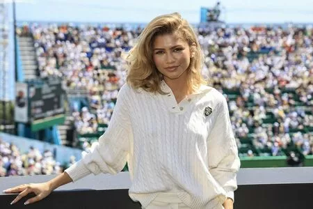 Zendaya / linda.voilet nude photo #1889