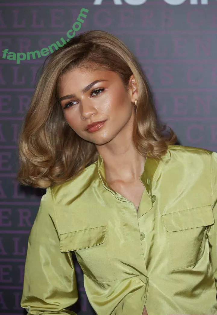 Zendaya nude photo #1653 (linda.voilet)