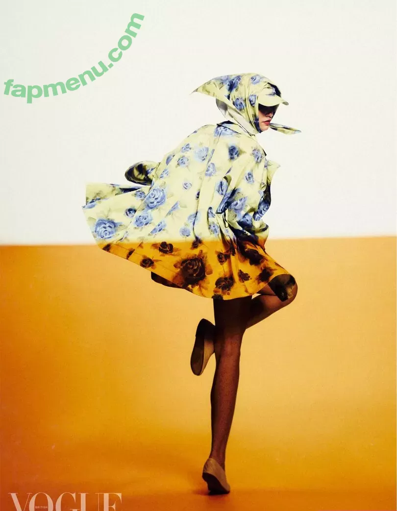 Zendaya nude photo #1787 (linda.voilet)