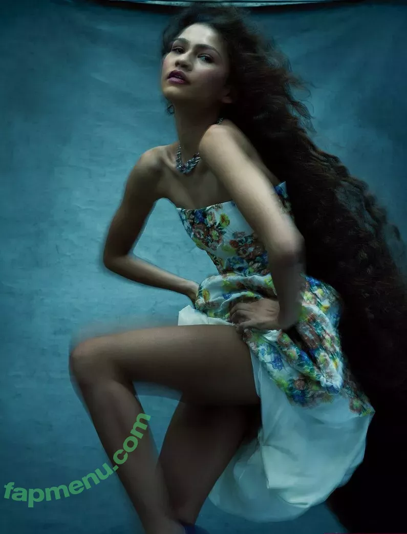 Zendaya nude photo #1792 (linda.voilet)