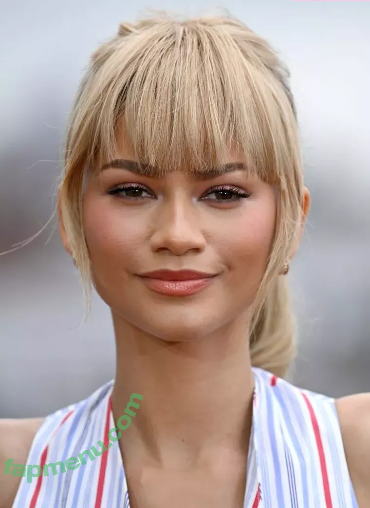Zendaya nude photo #1865 (linda.voilet)